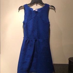 Candie’s royal blue dress